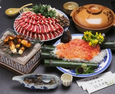 料理旅館 六所苑