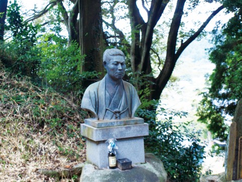 近藤勇の首塚（法蔵寺内）