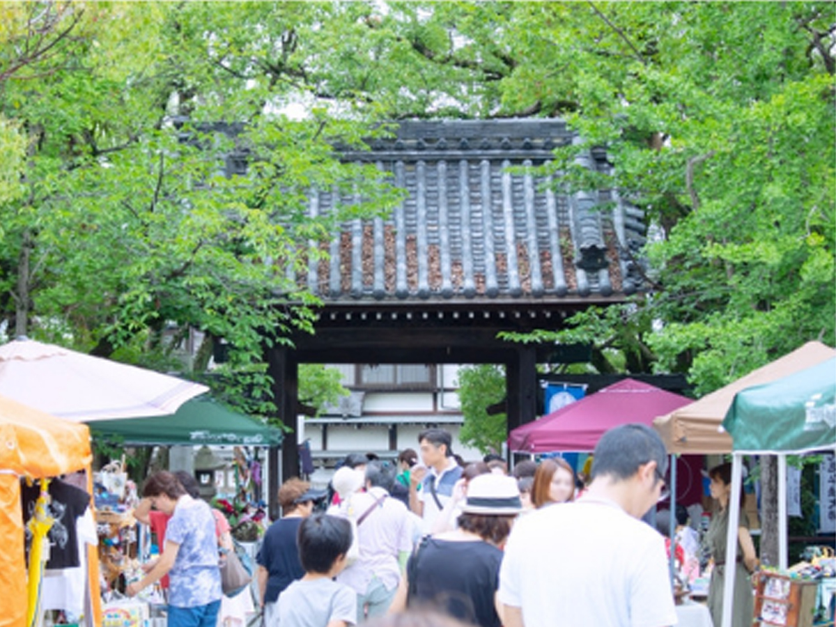 弘法さん遍照院 寺の市 一期一会