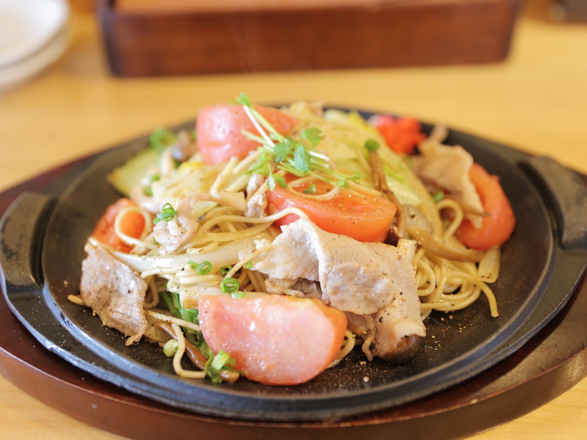 へきなん焼きそばまちおこし隊