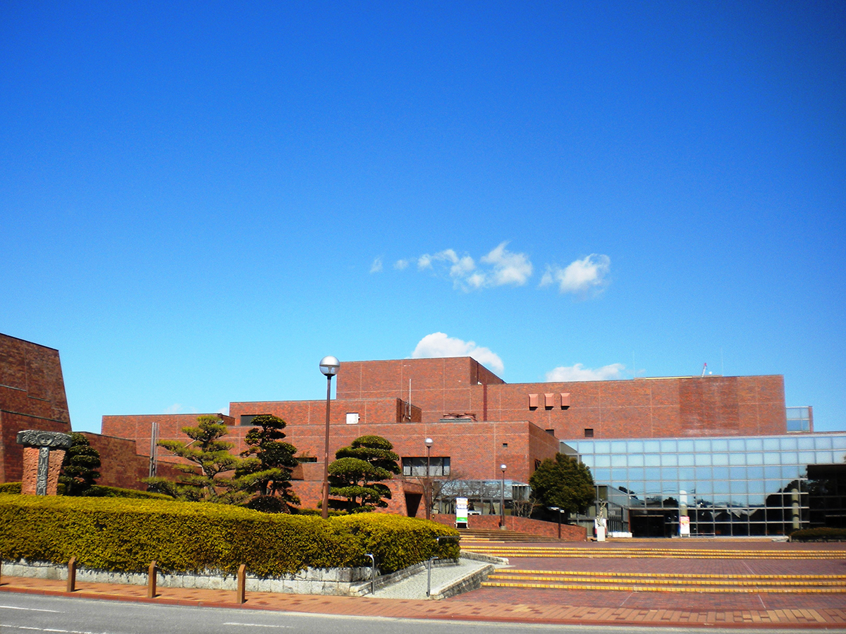 豊田市民文化会館