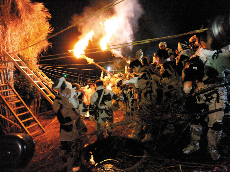 鳥羽の火祭り