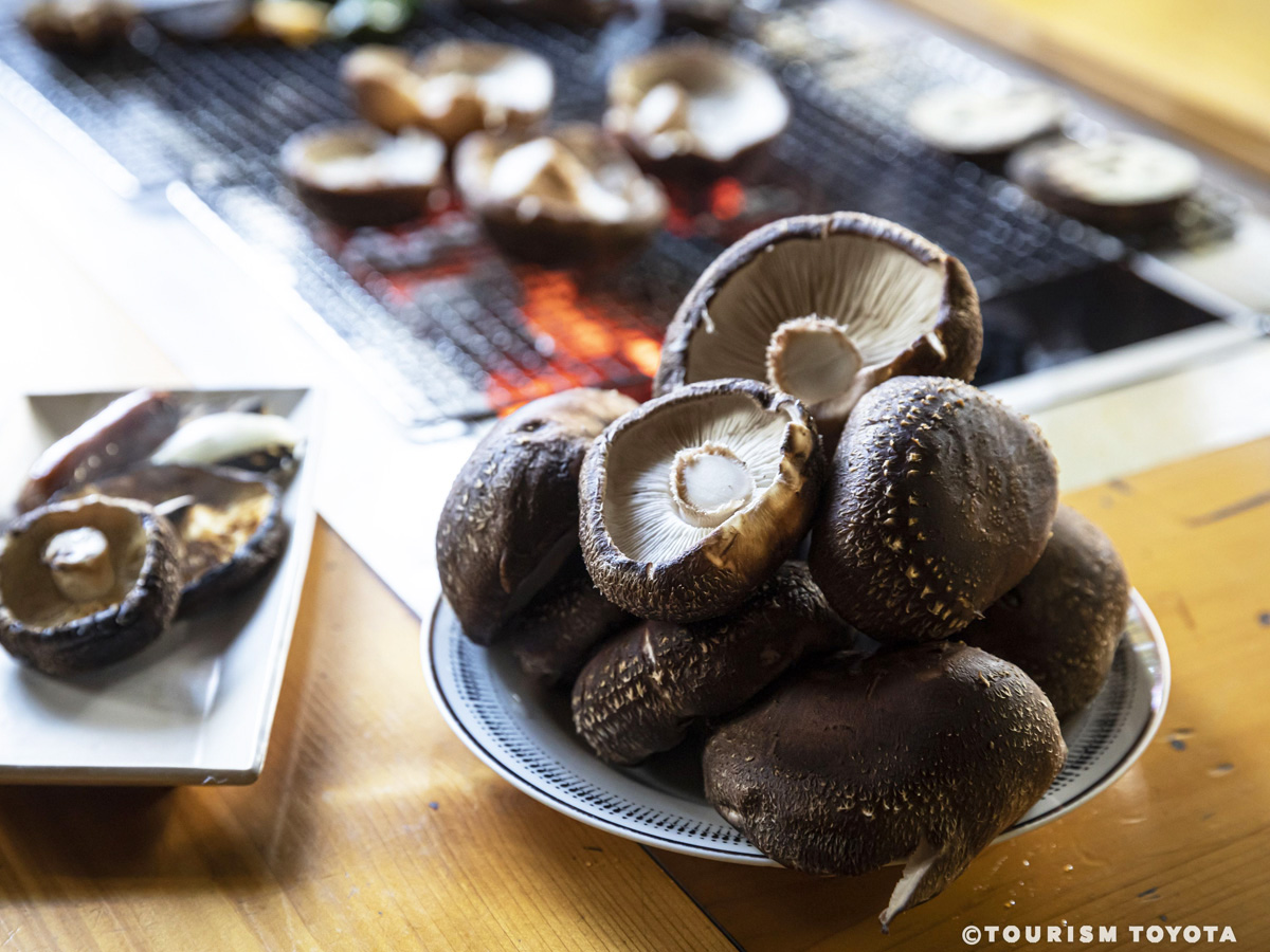 しいたけ食べ放題（野原川観光センター）