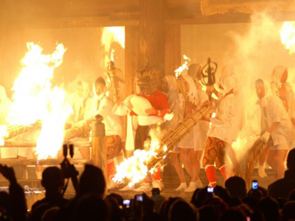滝山寺鬼まつり